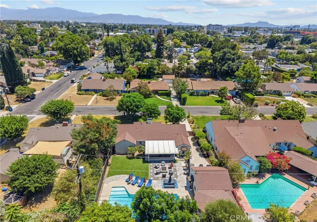 Photo 3 of Single family home for sale at 6951 Chisholm, Van Nuys, CA 91406 | MLS# OC26157565 | Listing updated on 2026-10-06