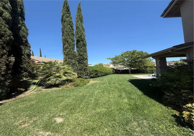 Photo 2 of Single family home for sale at 42482 Circulo Cavinara, Murrieta, CA 92562 | MLS# CV26149404 | Listing updated on 2026-10-07