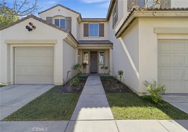 Photo 2 of Single family home for sale at 6864 Buchet Dr, Palmdale, CA 93552 | MLS# SR26157631 | Listing updated on 2026-09-27