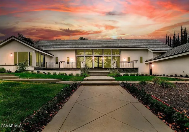2nd image of 31754 Foxfield Dr, Westlake Village, CA 91361 | MLS# 226003444