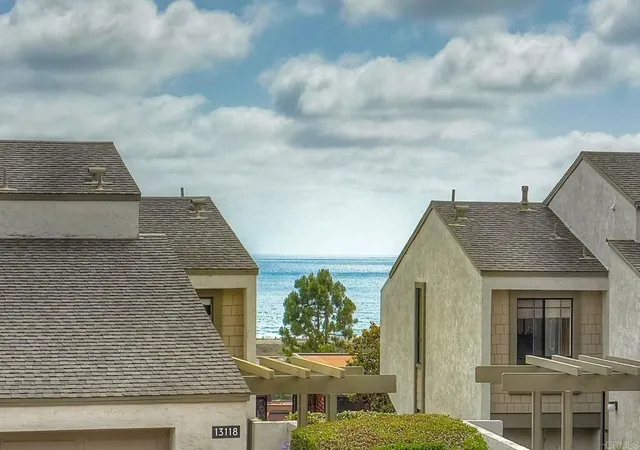 Photo 3 of Townhouse for sale at 13113 Caminito Mar Villa, Del Mar, CA 92014 | MLS# NDP2606885 | Listing updated on 2026-10-08