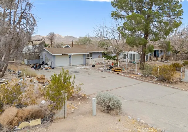 Photo 3 of Single family home for sale at 38484 Foothill Rd, Lucerne Valley, CA 92356 | MLS# IG26153720 | Listing updated on 2026-10-27