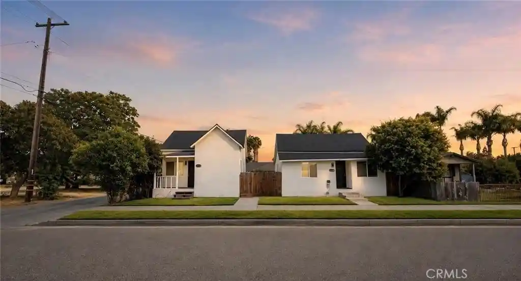 Photo 1 of Sale Pending at 1420   1424 Q, Merced, CA 95340 | MLS# MC26157693 | Listing updated on 2026-10-09