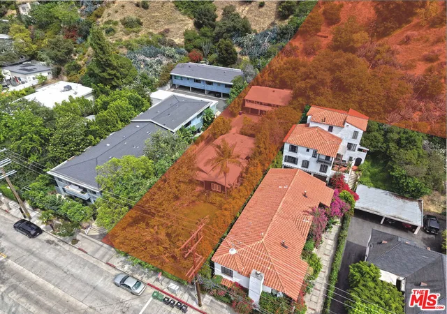 Photo 2 of Sale Pending at 2592 N Beachwood Dr, Los Angeles, CA 90068 | MLS# 26861985 | Listing updated on 2026-09-16