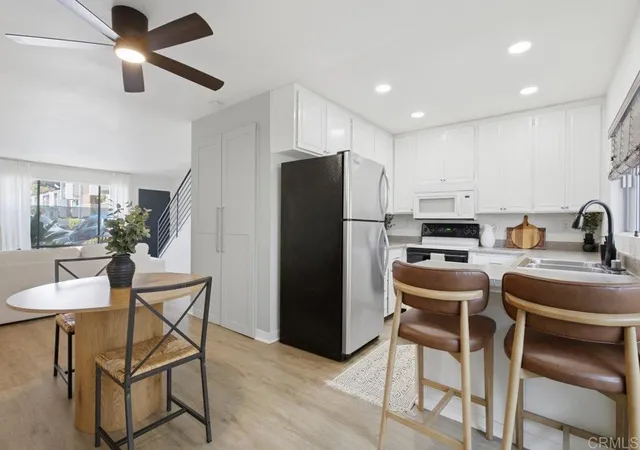 Listing Photo 2 - Condo for sale in building located at 3282 Berger Ave, San Diego, CA 92123 - Unit #A3
