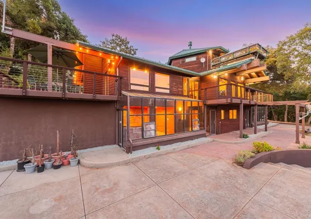 Photo 2 of Single family home for sale at 950 Oak Ridge Rd, Los Gatos, CA 95033 | MLS# ML82054818 | Listing updated on 2026-10-12