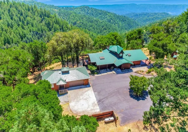 Photo 3 of Single family home for sale at 950 Oak Ridge Rd, Los Gatos, CA 95033 | MLS# ML82054818 | Listing updated on 2026-10-12