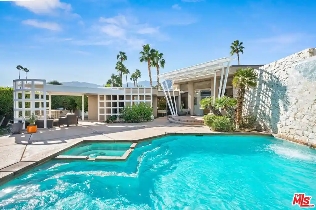 Photo 1 of Single family home for sale at 1650 E Murray Cyn Dr, Palm Springs, CA 92264 | MLS# 26861717 | Listing updated on 2026-10-22