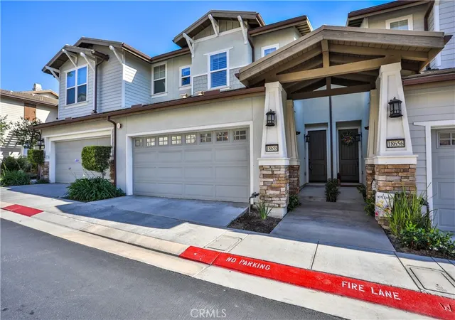 Townhouse for sale at 18658 Clubhouse Dr, Yorba Linda, CA 92886 | MLS# TR26157836