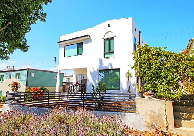 Photo 1 of Multi family home for sale at 1833 19th, Santa Monica, CA 90404 | MLS# PW26157968 | Listing updated on 2026-10-08