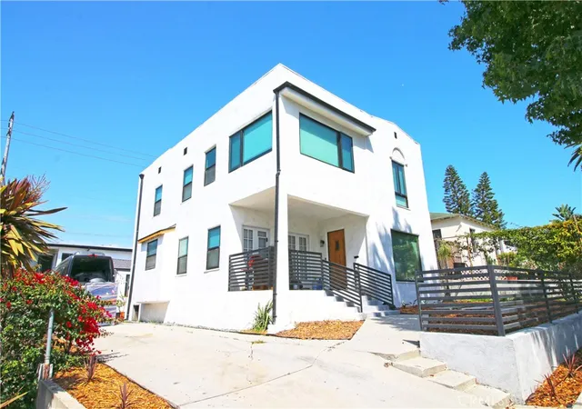 Photo 2 of Multi family home for sale at 1833 19th, Santa Monica, CA 90404 | MLS# PW26157968 | Listing updated on 2026-10-08
