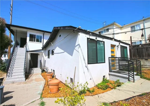 Photo 3 of Multi family home for sale at 1833 19th, Santa Monica, CA 90404 | MLS# PW26157968 | Listing updated on 2026-10-08