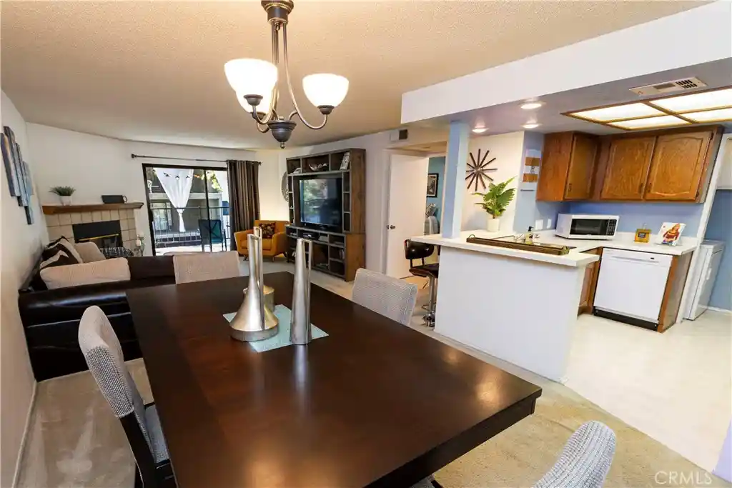 Condo for sale at 250 Fern Ave #110, Redlands, CA 92373 | MLS# IG26157370