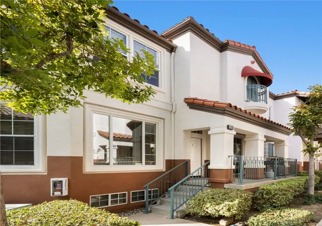 Photo 2 of Townhouse for sale at 12626 Nicklaus Ln, Tustin, CA 92782 | MLS# OC26157587 | Listing updated on 2026-10-10