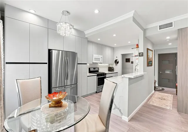 Photo 3 of Condo for sale at 14607 Erwin St #107, Van Nuys, CA 91411 | MLS# SR26152296 | Listing updated on 2026-09-29