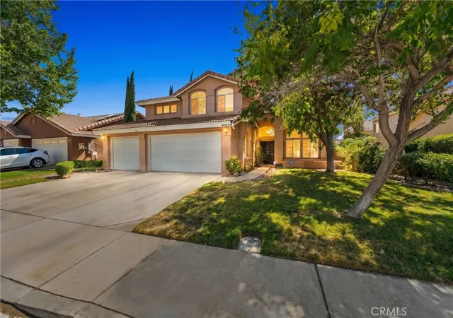 Photo 1 of Single family home for sale at 40059 Lloyds Ct, Palmdale, CA 93551 | MLS# GD26158250 | Listing updated on 2026-09-12
