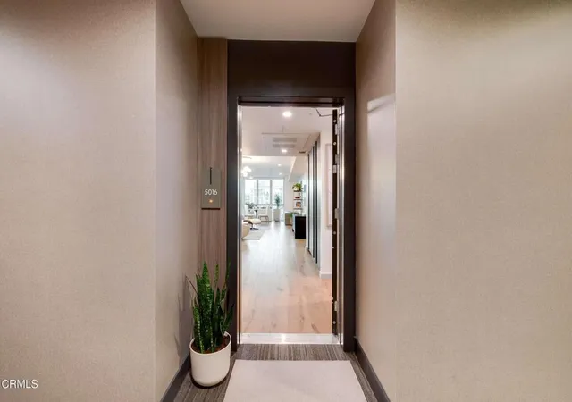 Photo 3 of Sale Pending at 39 S Los Robles Ave #5016, Pasadena, CA 91101 | MLS# P1-28115 | Listing updated on 2026-10-05