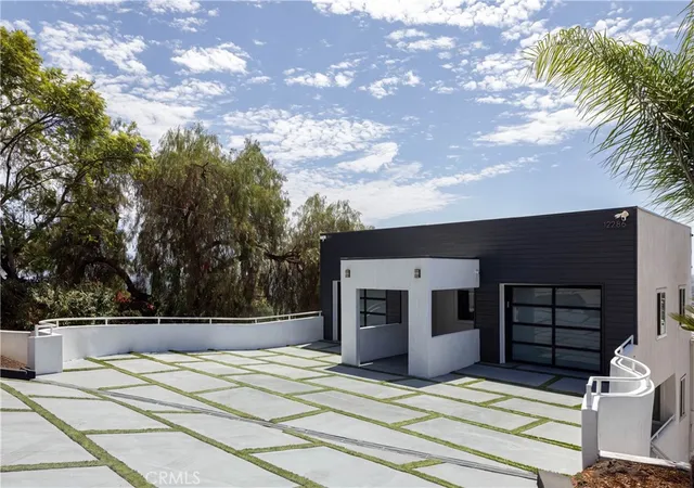 Photo 1 of Mansion for sale at 12286 Circula Panorama, Santa Ana, CA 92705 | MLS# NP26158342 | Listing updated on 2026-09-05