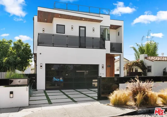 Photo 1 of Single family home for sale at 2319 Penmar Ave, Venice, CA 90291 | MLS# 26862377 | Listing updated on 2026-09-01