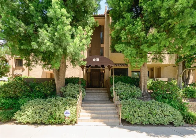 Listing Photo 1 - Condo for sale in building located at 640 S Lake, Pasadena, CA 91106 - Unit #203