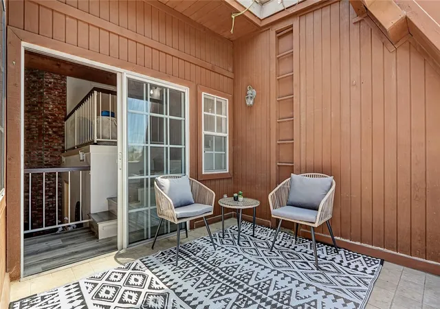 Photo 46 of Townhouse for sale at 984 Granville, Los Angeles, CA 90049 | MLS# SB26158670 | Listing updated on 2026-10-07
