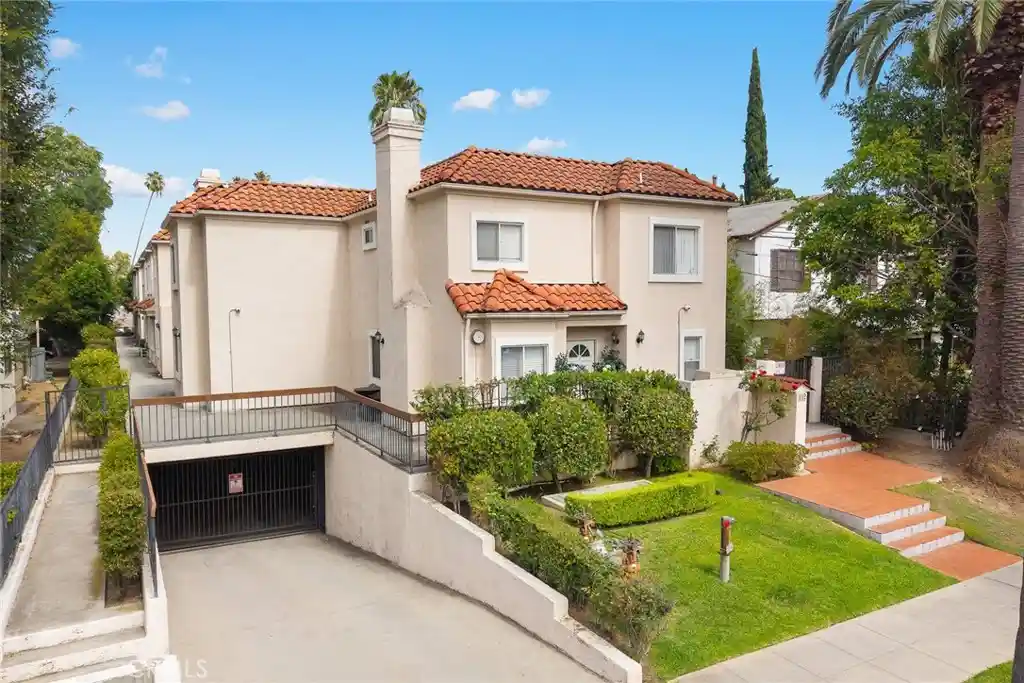 Condo for sale at 102 Harkness Ave #8, Pasadena, CA 91106 | MLS# AR26114283