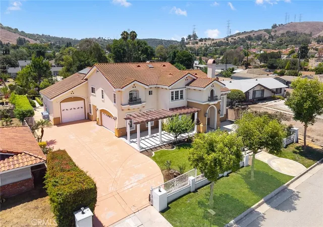 3rd image of 18218 Senteno St, Rowland Heights, CA 91748 | MLS# WS26141591