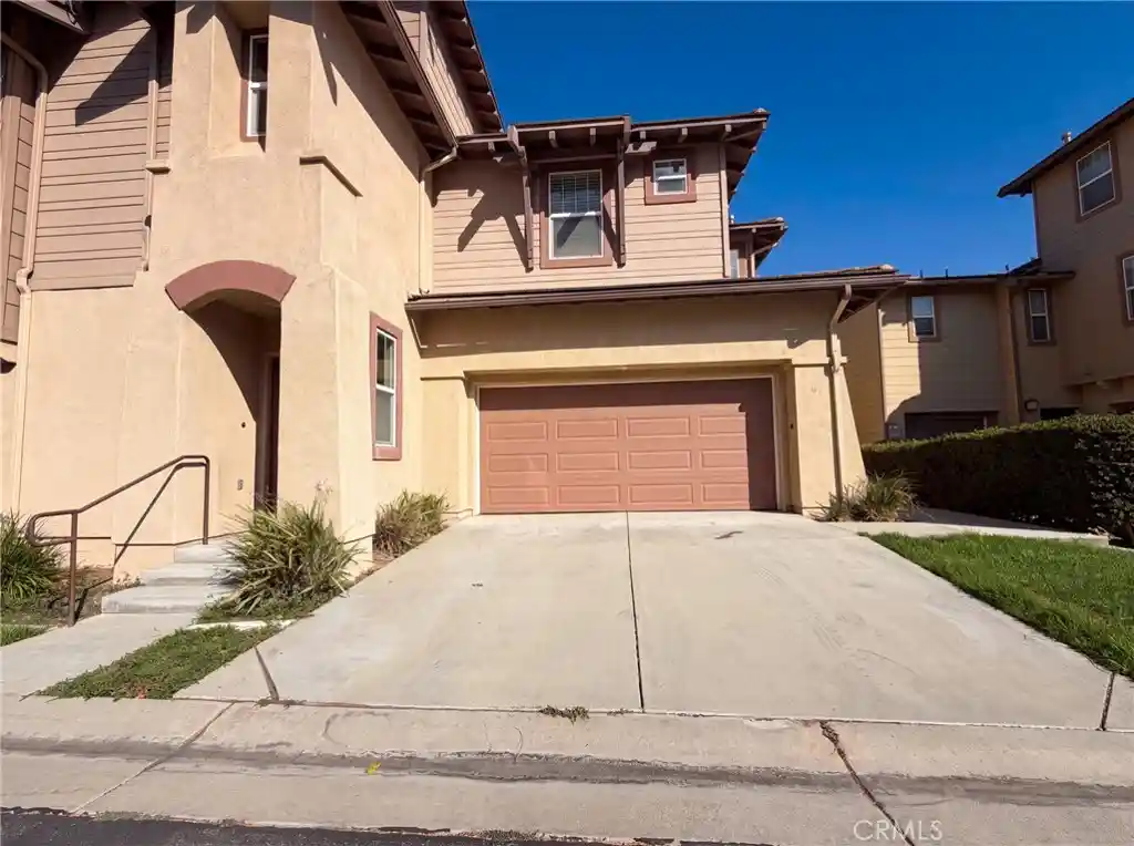 Listing Photo 1 - Condo for sale in 41534 King Palm located at 41534 King Palm, Murrieta, CA 92562 - Unit 41534 King Palm