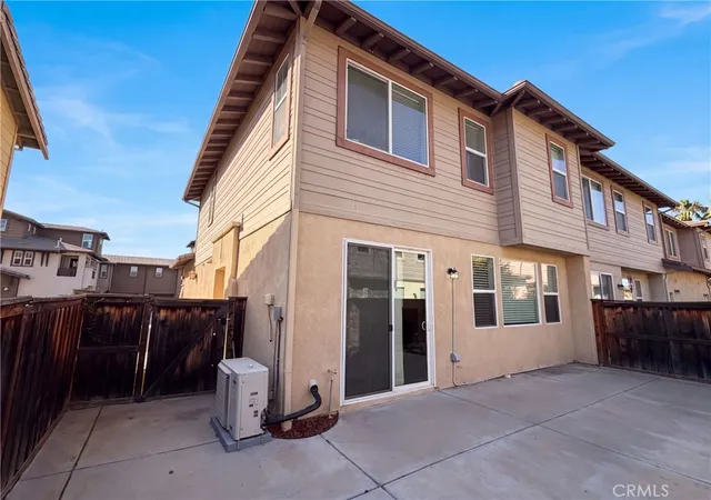 Listing Photo 5 - Condo for sale in building located at 41534 King Palm, Murrieta, CA 92562