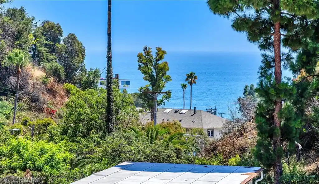 Photo 1 of Condo for sale at 517 Palisades Dr, Pacific Palisades, CA 90272 | MLS# SR26156680 | Listing updated on 2026-08-17