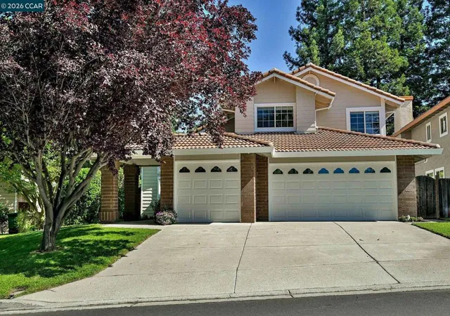 Photo 1 of Single family home for sale at 4200 Canyon Crst Rd W, San Ramon, CA 94582 | MLS# 41142289 | Listing updated on 2026-09-16