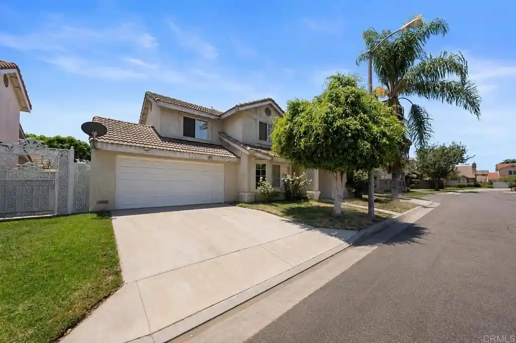 Photo 1 of Single family home for sale at 5542 Sun Ln, Bell Gardens, CA 90201 | MLS# PTP2605497 | Listing updated on 2026-10-14