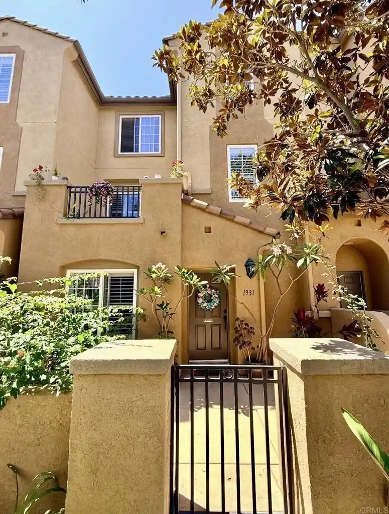 Listing Photo 1 - Condo for sale in 1931 Caminito Alcala located at 1931 Caminito Alcala, Chula Vista, CA 91913 - Unit 1931 Caminito Alcala