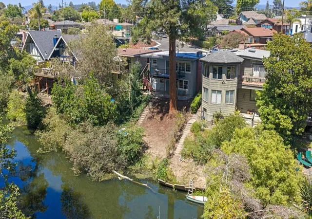 Single family home for sale at 525 Riverview Dr, Capitola, CA 95010 | MLS# ML82052540