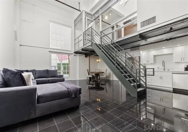 Listing Photo 4 - Condo for sale in Little Tokyo Lofts located at 420 S San Pedro, Los Angeles, CA 90013 - Unit #102