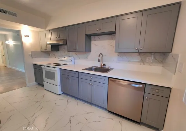 Photo 3 of Single family home for sale at 700 W Sierra Madre Blvd #1, Sierra Madre, CA 91024 | MLS# AR26158596 | Listing updated on 2026-10-03