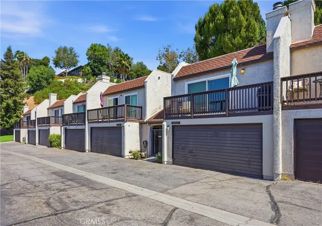 Listing Photo 1 - Condo for sale in building located at 15607 Crestview, Los Angeles, CA 91344 - Unit #85