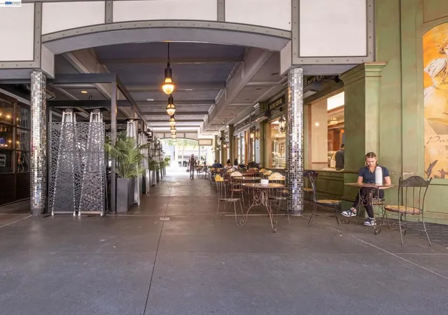 3rd image of 333 Santana Row, San Jose, CA 95128