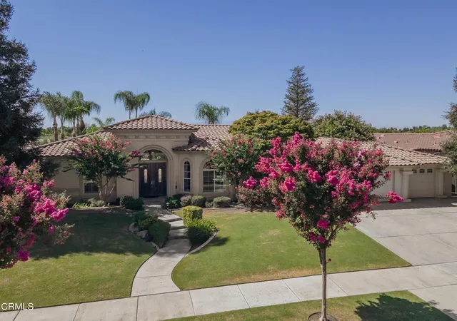 Photo 1 of Sale Pending at 10503 Hinderhill Dr, Bakersfield, CA 93312 | MLS# V1-37734 | Listing updated on 2026-09-28