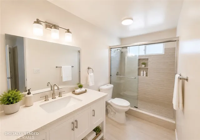 1st image of 1000 W Macarthur, Santa Ana, CA 92707 | MLS# PW26159306