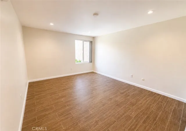 4th image of 1000 W Macarthur, Santa Ana, CA 92707 | MLS# PW26159306
