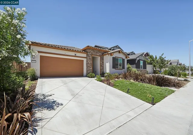 Photo 2 of Single family home for sale at 5342 Frisanco Way, Antioch, CA 94531 | MLS# 41142337 | Listing updated on 2026-10-09