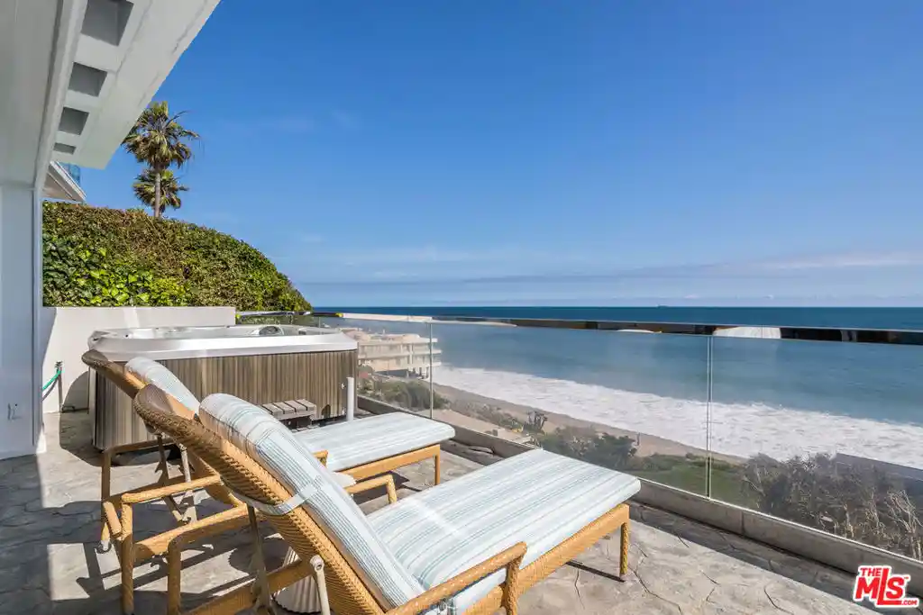 Photo 1 of Single family home for sale at 31658 Broad Beach Rd, Malibu, CA 90265 | MLS# 25517623 | Listing updated on 2026-07-30