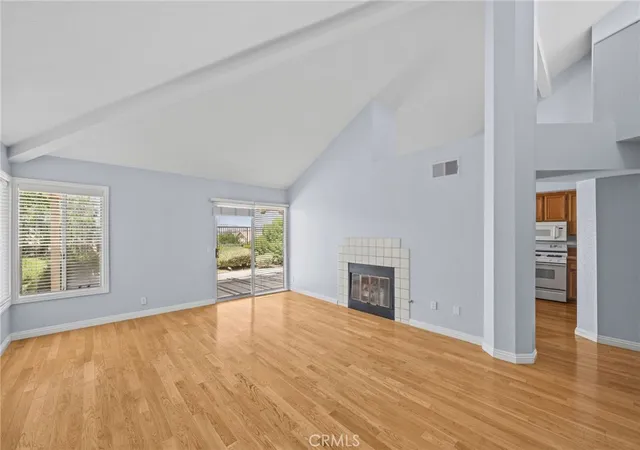 Listing Photo 3 - Condo for sale in building located at 27353 Paseo Ravenna, San Juan Capistrano, CA 92675 - Unit #35