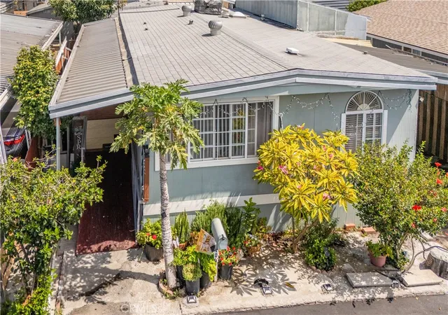 Photo 3 of Sale Pending at 21111 Dolores St #109, Carson, CA 90745 | MLS# CV26158704 | Listing updated on 2026-10-09
