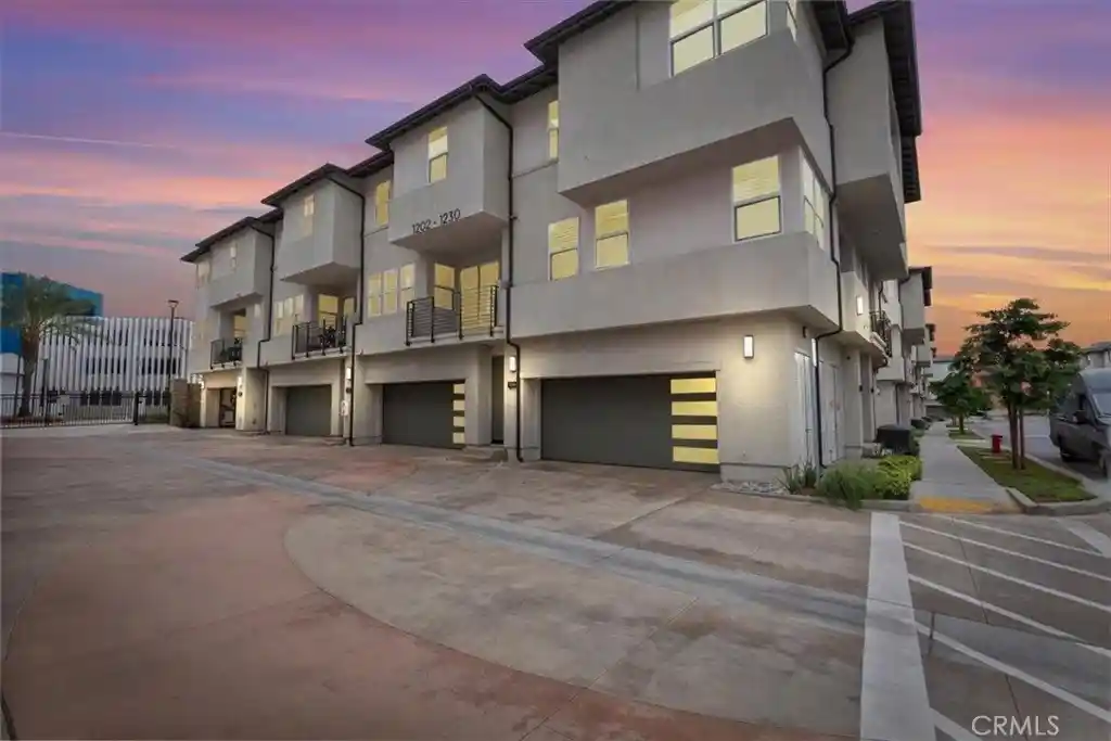 Listing Photo 1 - Condo for sale in 1206 W Cara located at 1206 W Cara, Anaheim, CA 92805 - Unit 1206 W Cara