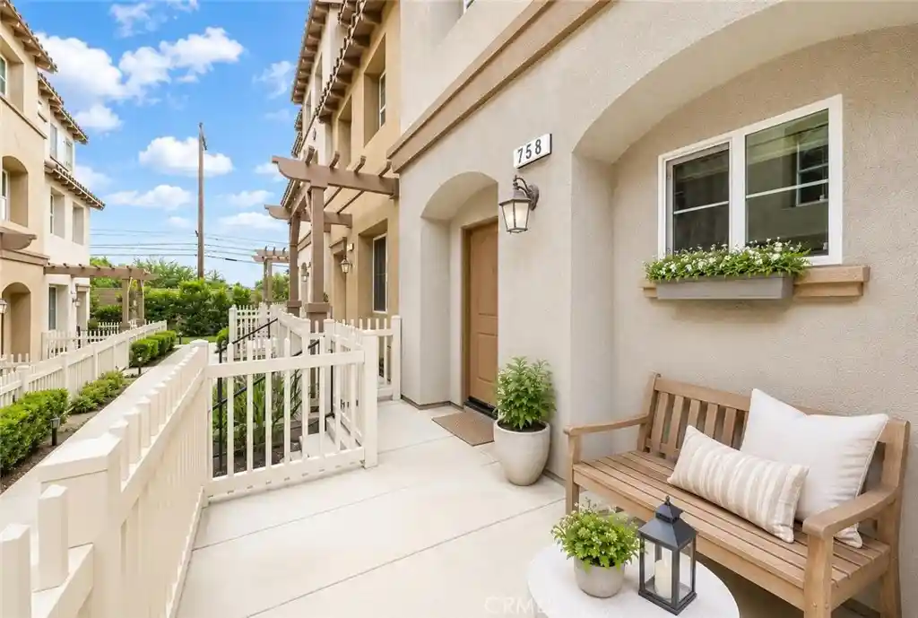 Townhouse for sale at 758 E Matchwood, Azusa, CA 91702 | MLS# WS26157620