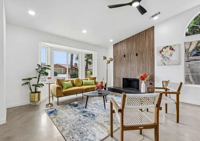 Photo 4 of Single family home for sale at 1941 Marguerite St, Palm Springs, CA 92264 | MLS# 219150574DA | Listing updated on 2026-10-01
