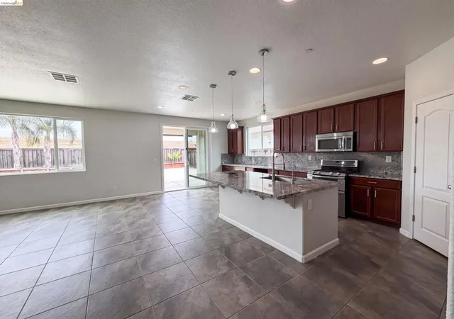 Photo 2 of Single family home for sale at 1519 Sycamore Dr, Oakley, CA 94561 | MLS# 41142370 | Listing updated on 2026-09-21