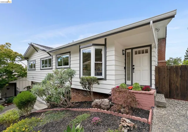 2nd image of 201 Crestmont, Oakland, CA 94619 | MLS# 41142377